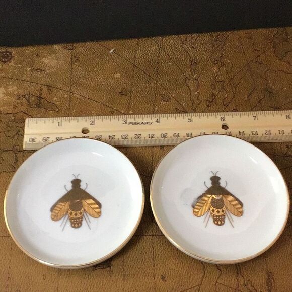 Saucers set up two vintage, Geogres Briard, Golden Bay, saucers - Picture 1 of 4